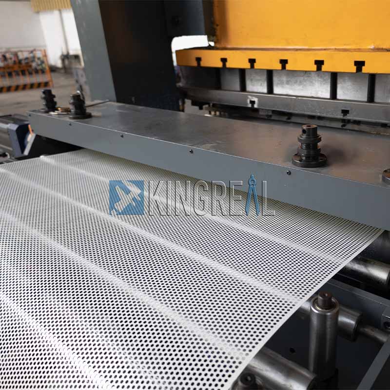 Kepiye saben dina njaga mesin perforated logam?